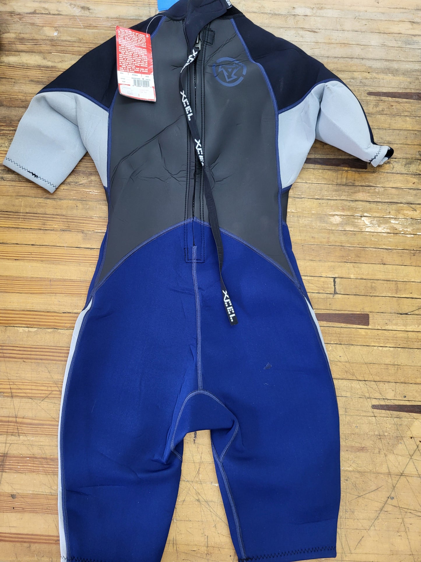Xcel shorty blue/grey/black (size SMALL)