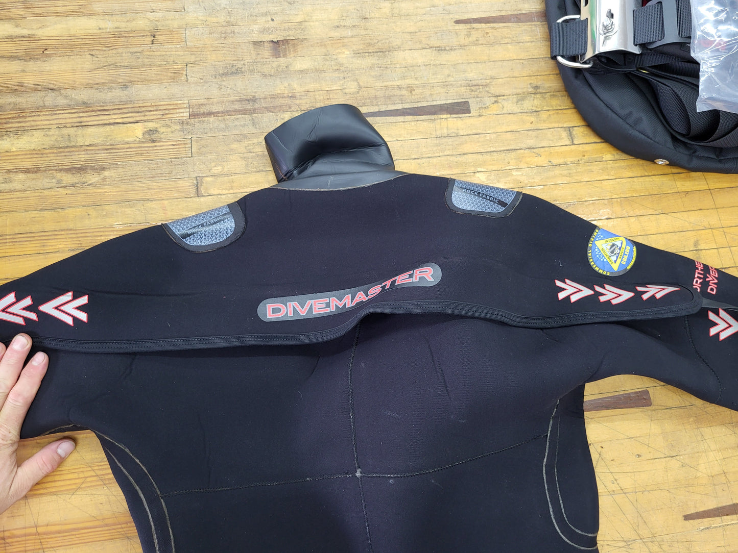 Northern Diver - Dive Master Drysuit - (Medium)