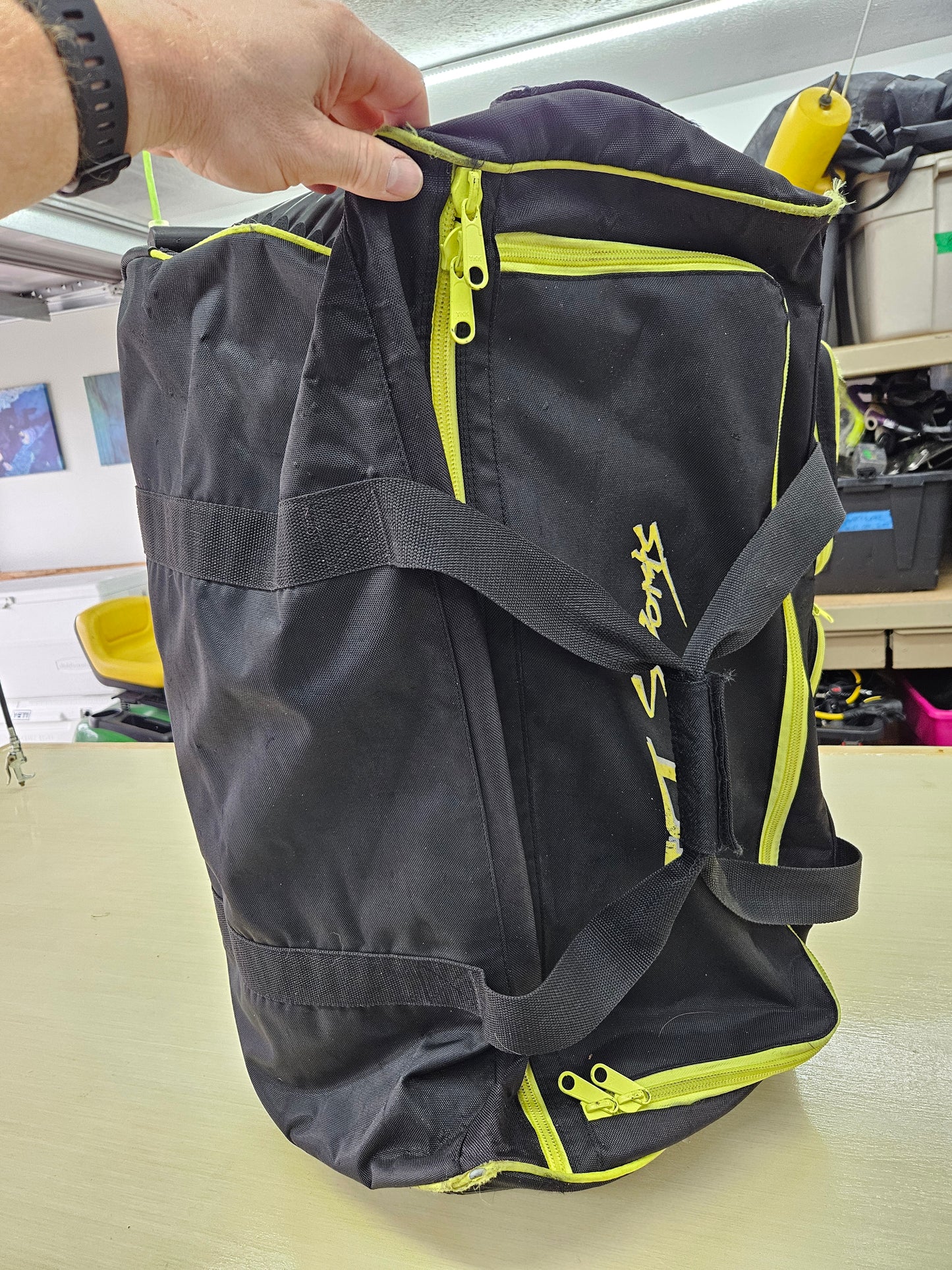 IST Travel Duffle/Roller Gear Bags