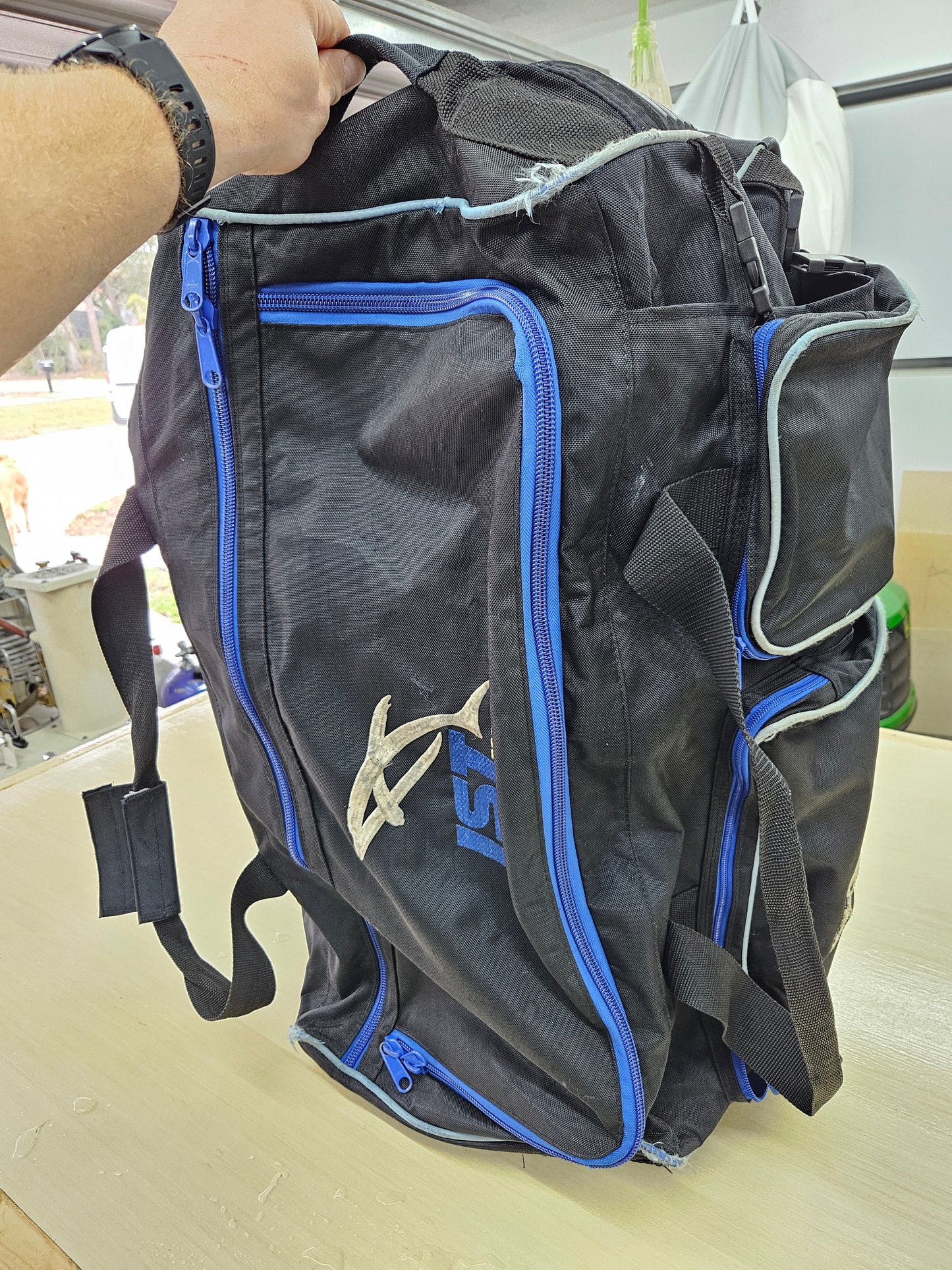 IST Travel Duffle/Roller Gear Bags