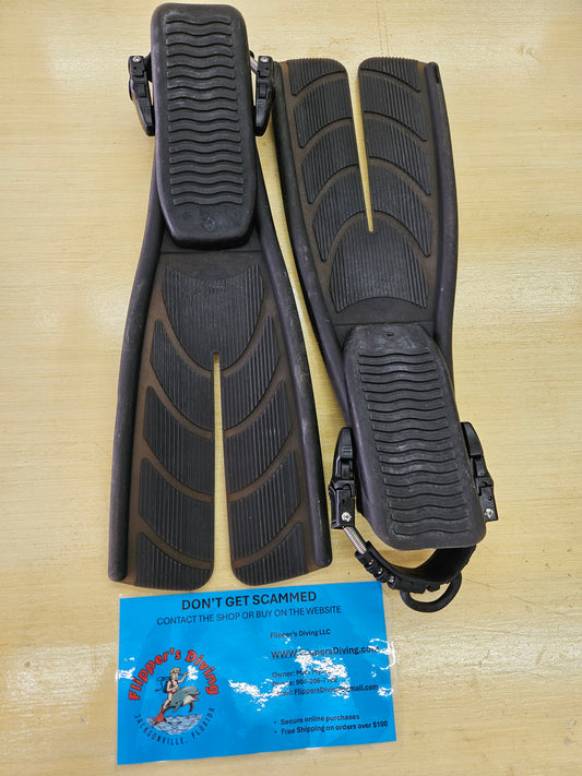Sherwood "Trek" Diving Fins (SMALL)