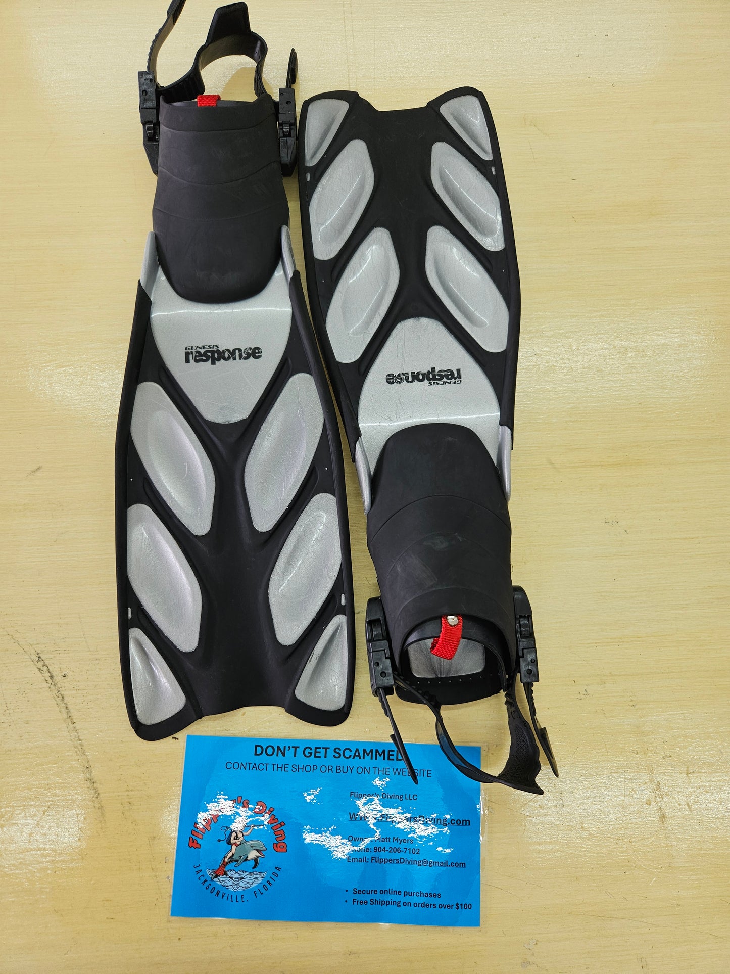 Genesis "Response" Fins (Regular 10-11)