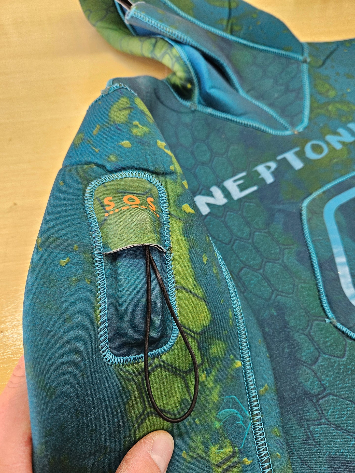 Neptonics 5mm Open Cell Wetsuit (XL)