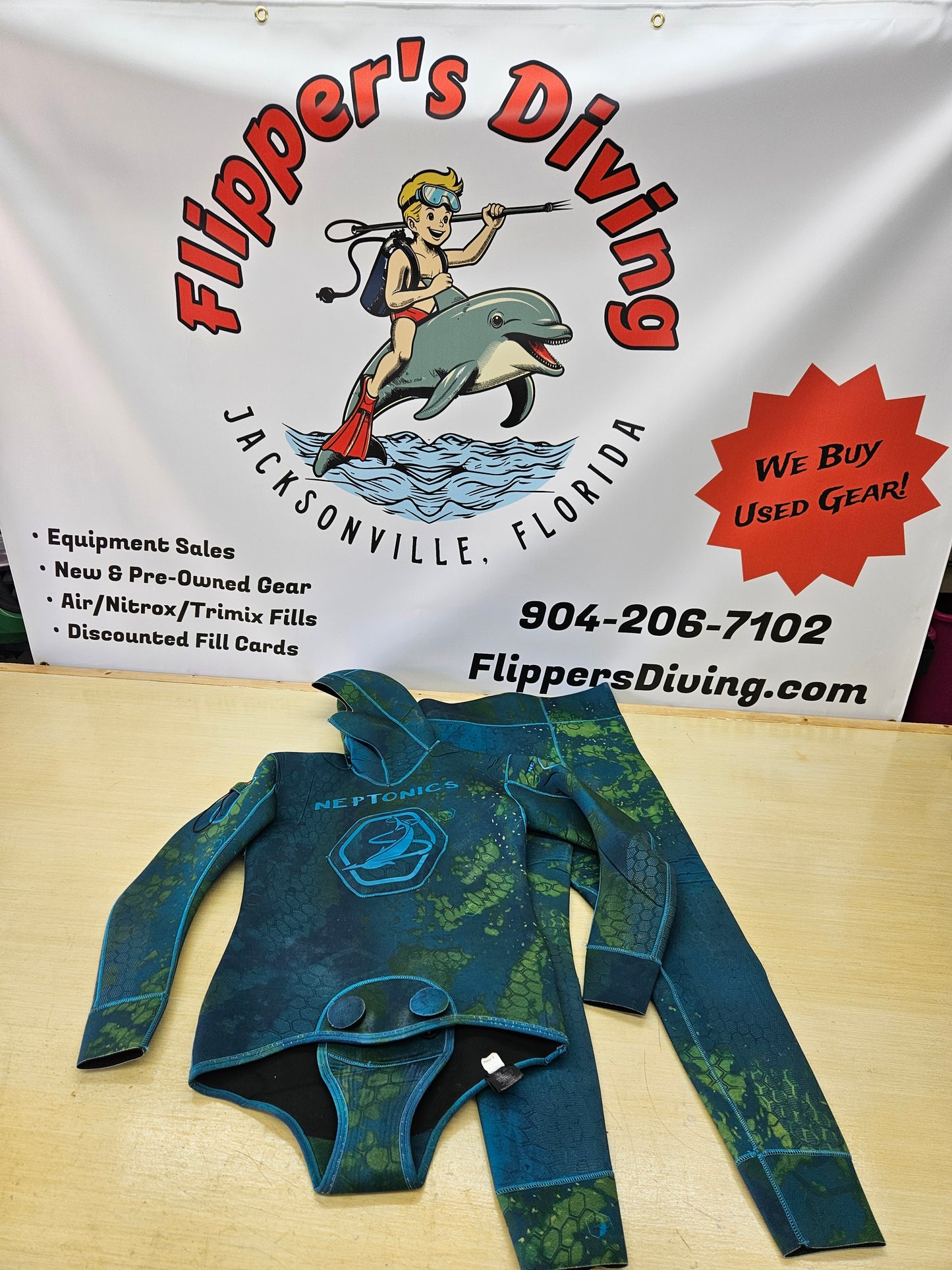 Neptonics 5mm Open Cell Wetsuit (XL)