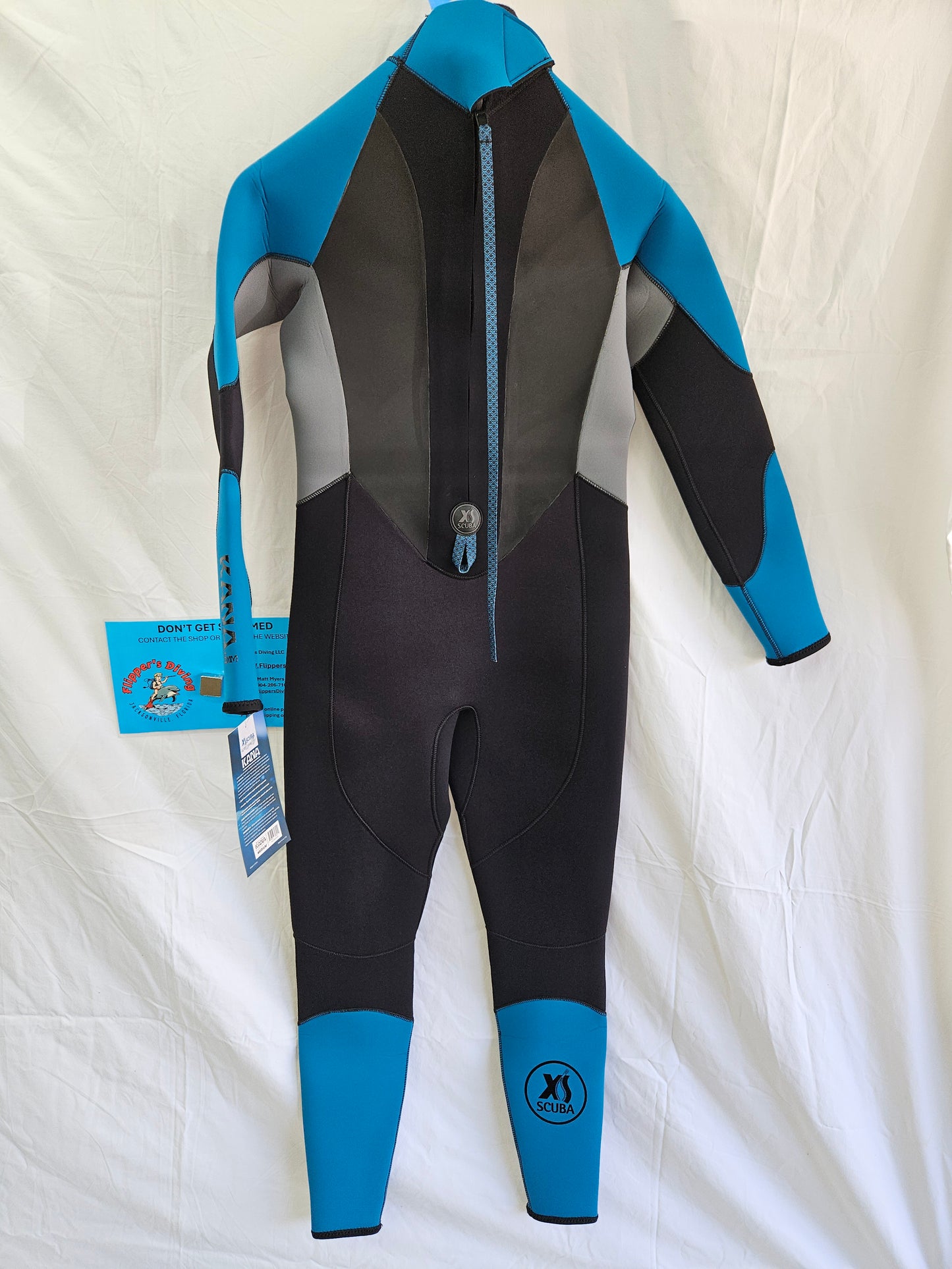 XS Scuba "Kana" 5mm Wetsuit (Used) - MEDIUM
