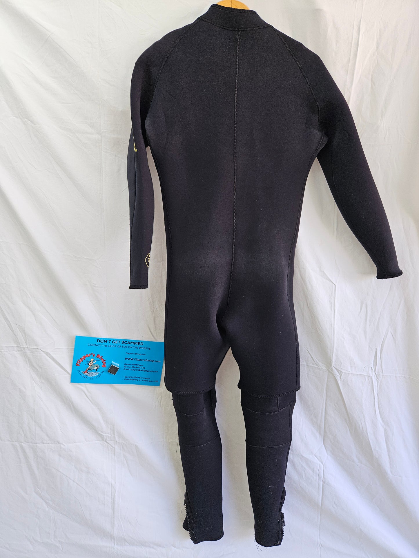 Scubapro 3mm Two-Piece Wetsuit (LARGE)