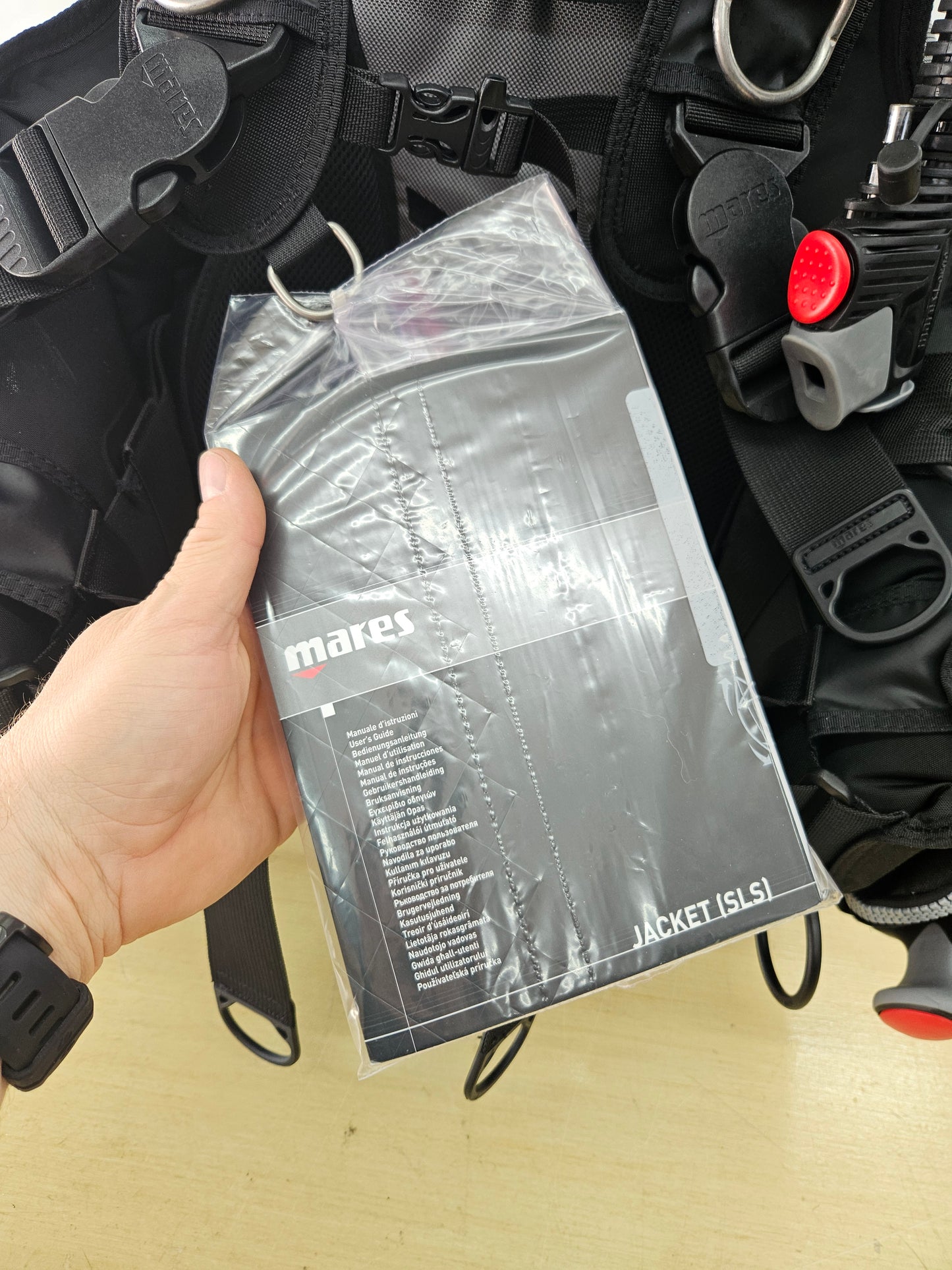 Mares "Dragon" BCD - BRAND NEW!! (MEDIUM)