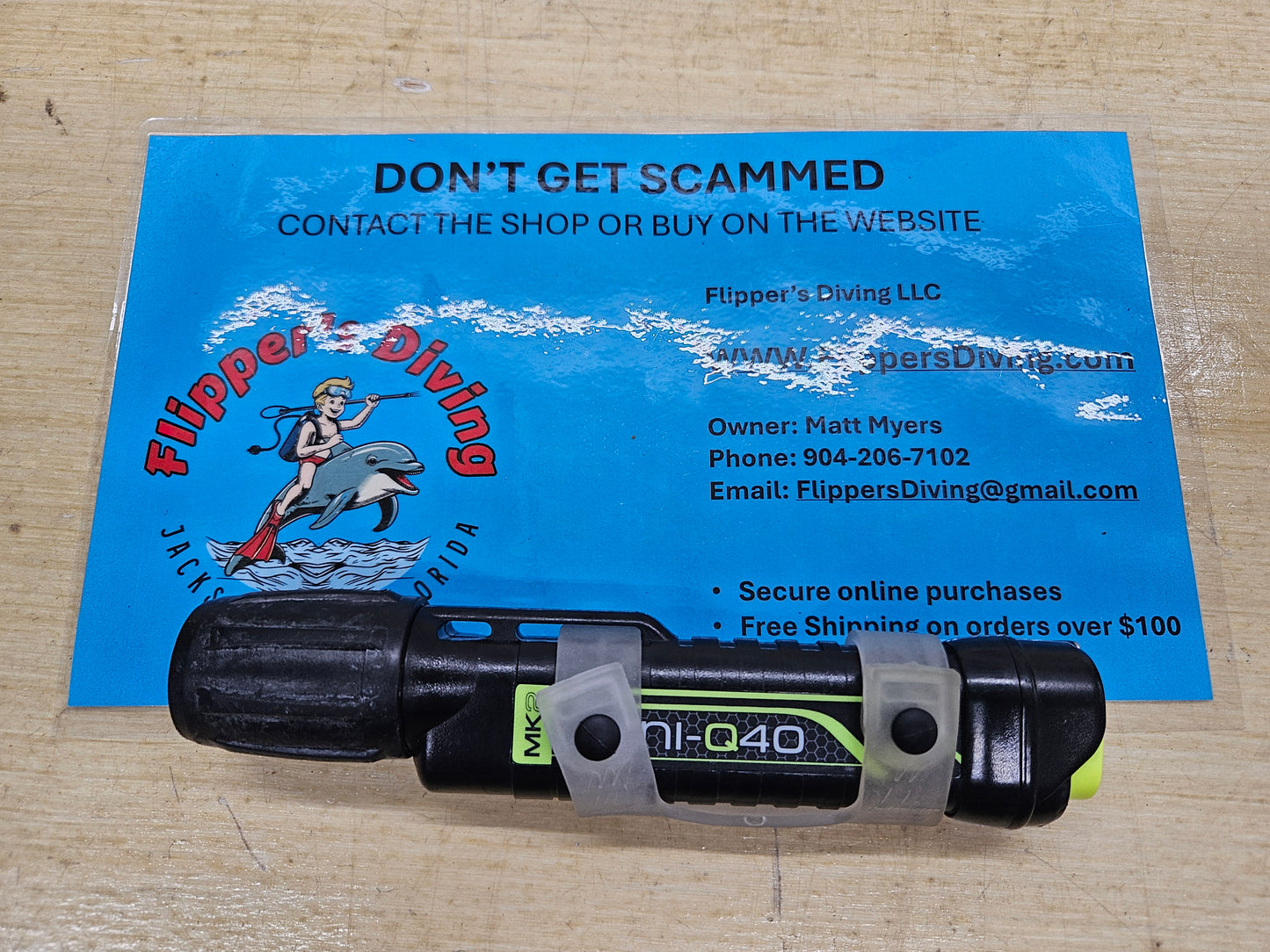 UK Mini Q40 Dive Light