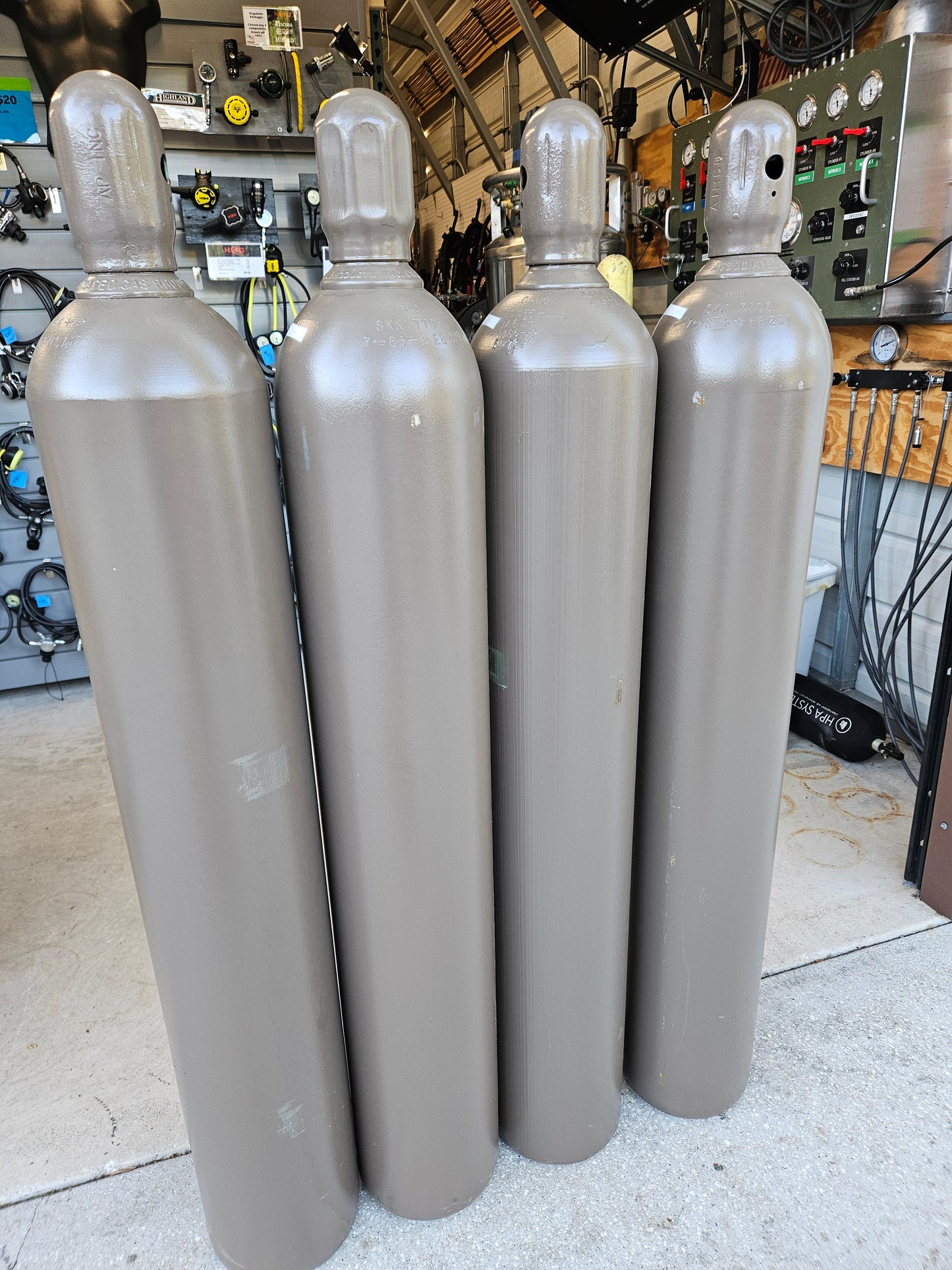 300CF Helium Cylinders