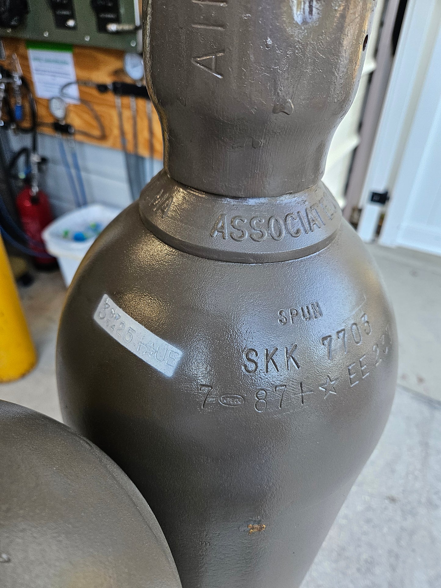 300CF Helium Cylinders