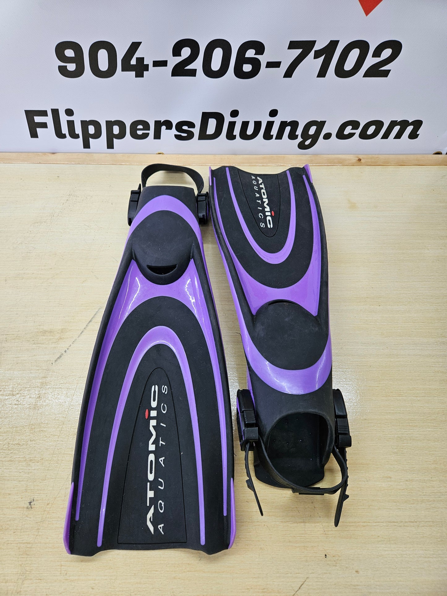 Atomic Aquatics Dive Fins (SMALL)