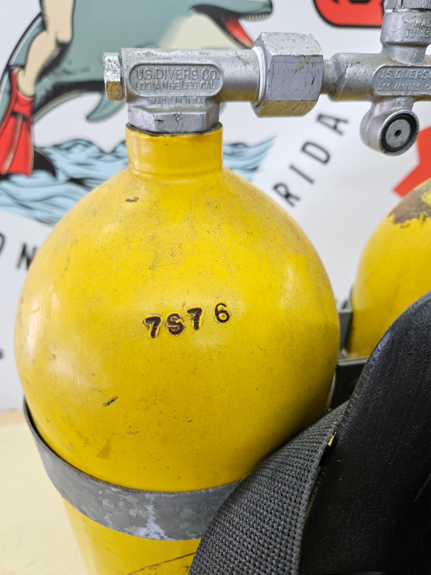 Tanques de buceo de acero dobles LP72 vintage y arnés