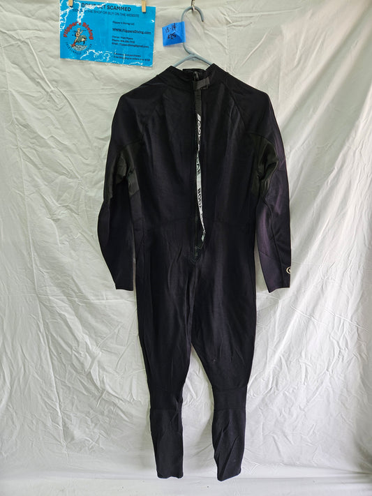Body Glove Dive Skin (size 13-14)