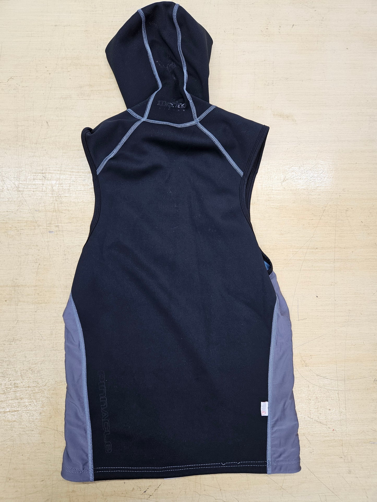 Pinnacle Hooded Vest (LARGE)
