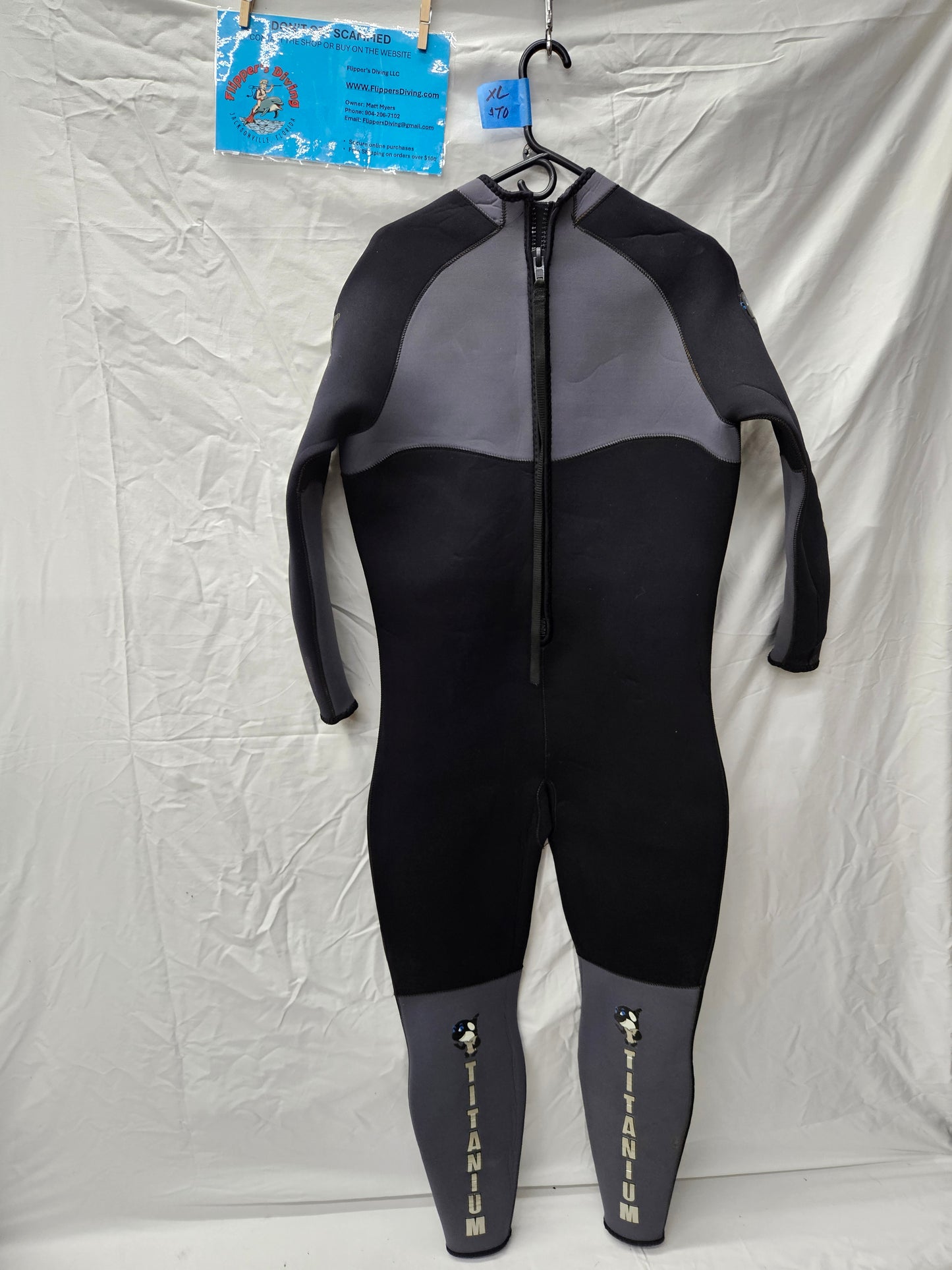 Harvey's 5mm Wetsuit (XL)