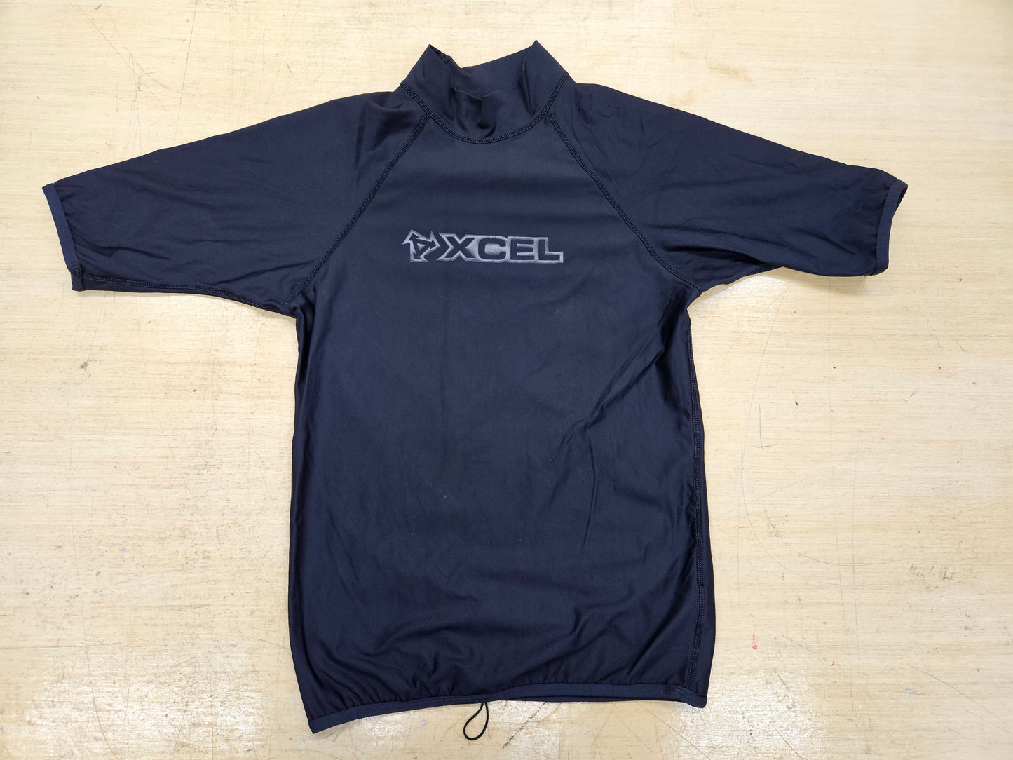 Xcel Rashguard Shirt (Large)