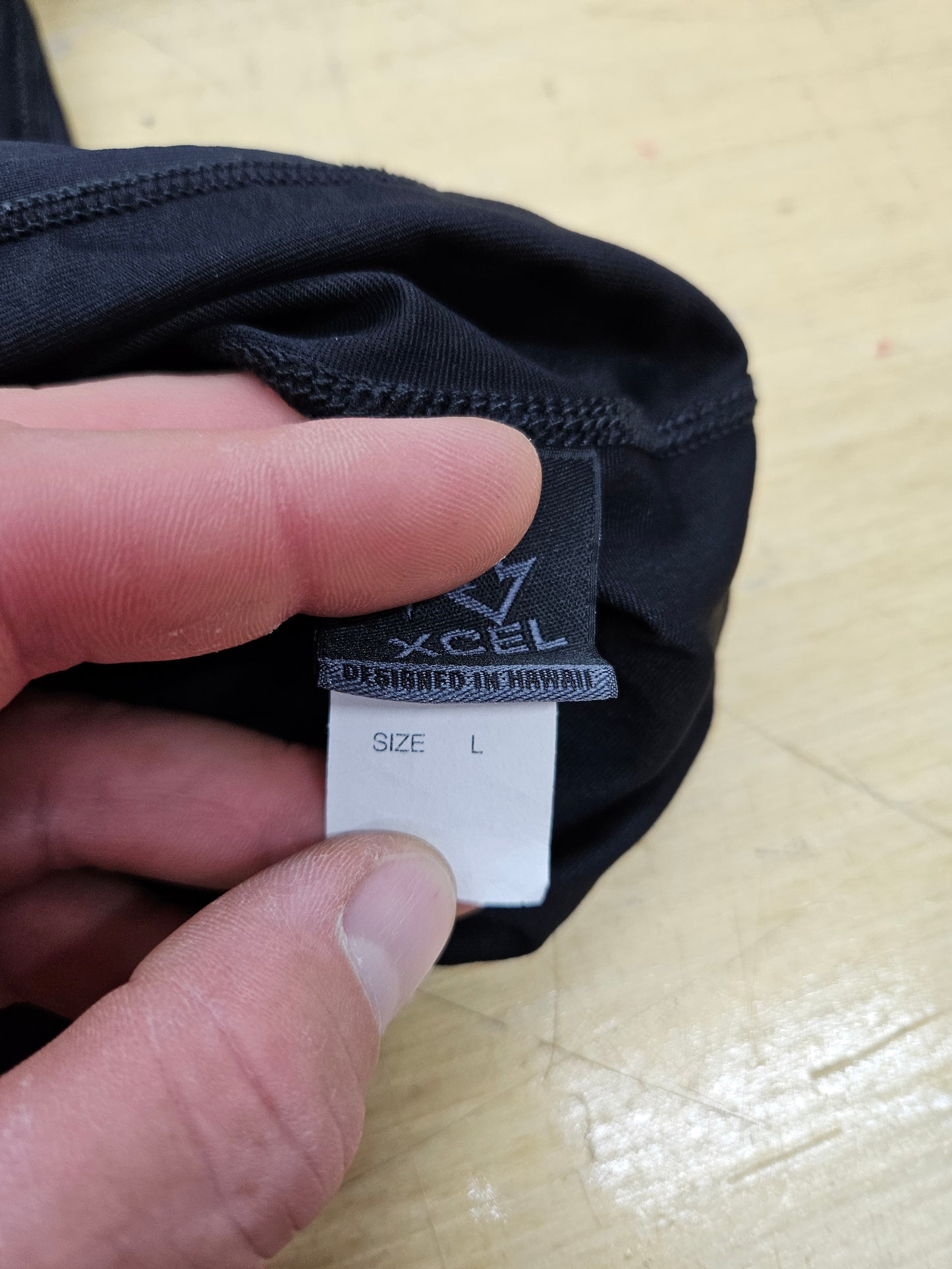 Xcel Rashguard Shirt (Large)