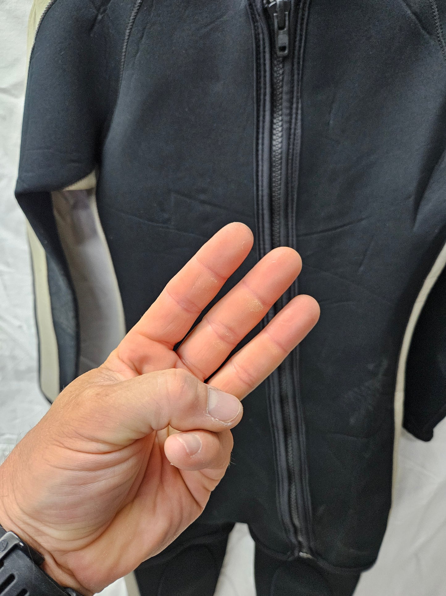Action Plus 2-Piece 3mm Wetsuit (SMALL)