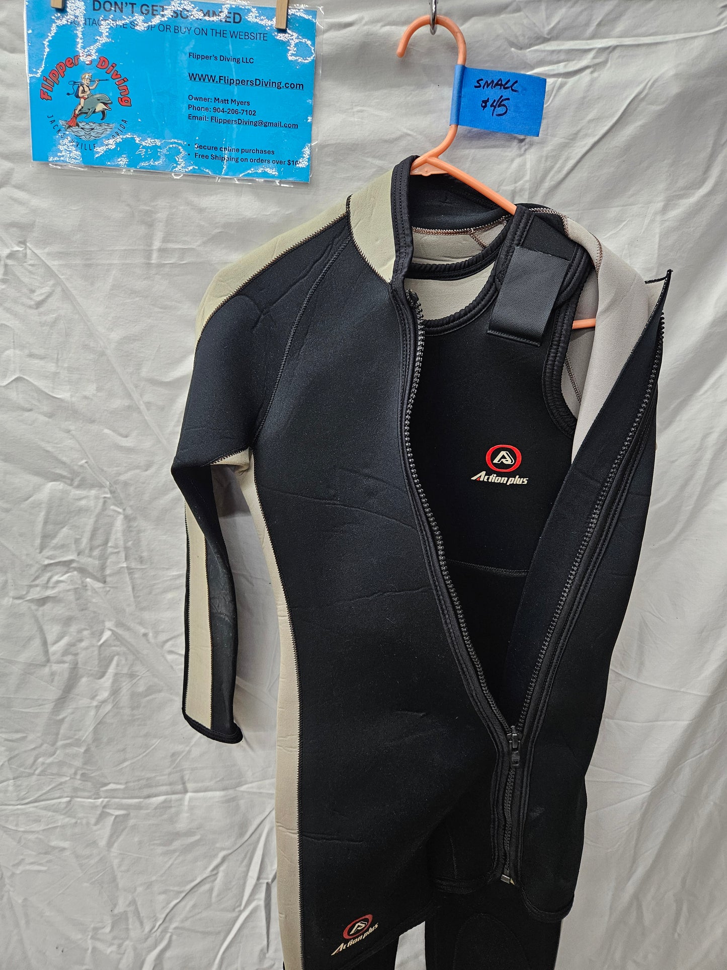 Action Plus 2-Piece 3mm Wetsuit (SMALL)
