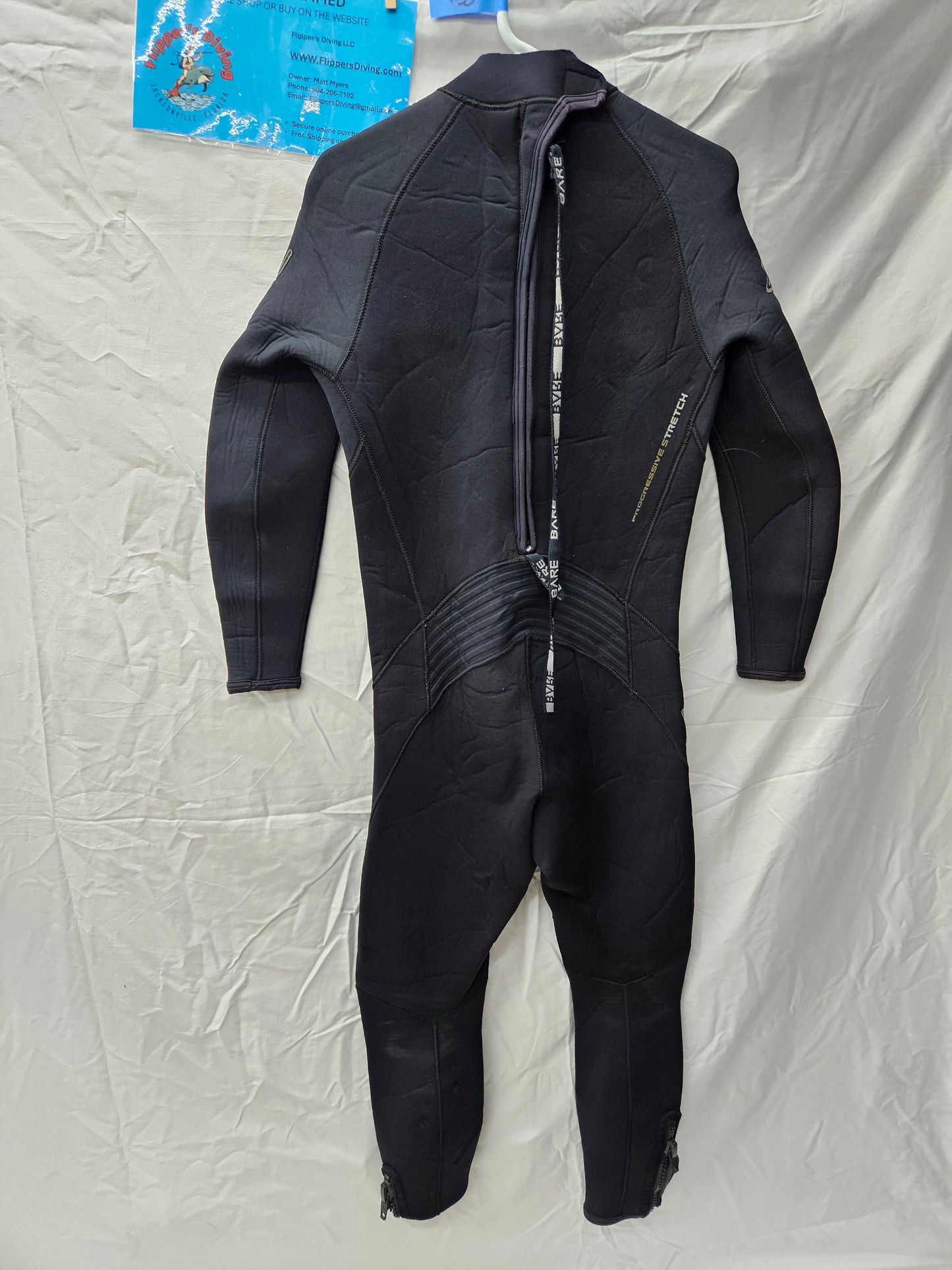 Bare 5/4mm Wetsuit (Med/Large)