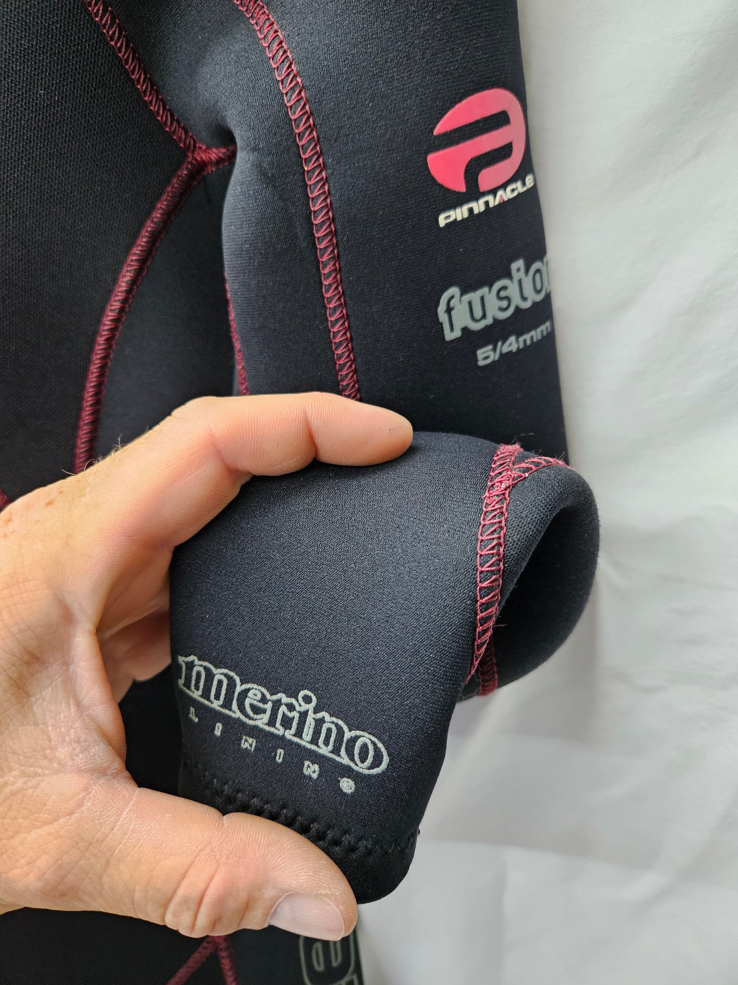Pinnacle "Fusion" Merino Lined 5mm Wetsuit (XS)
