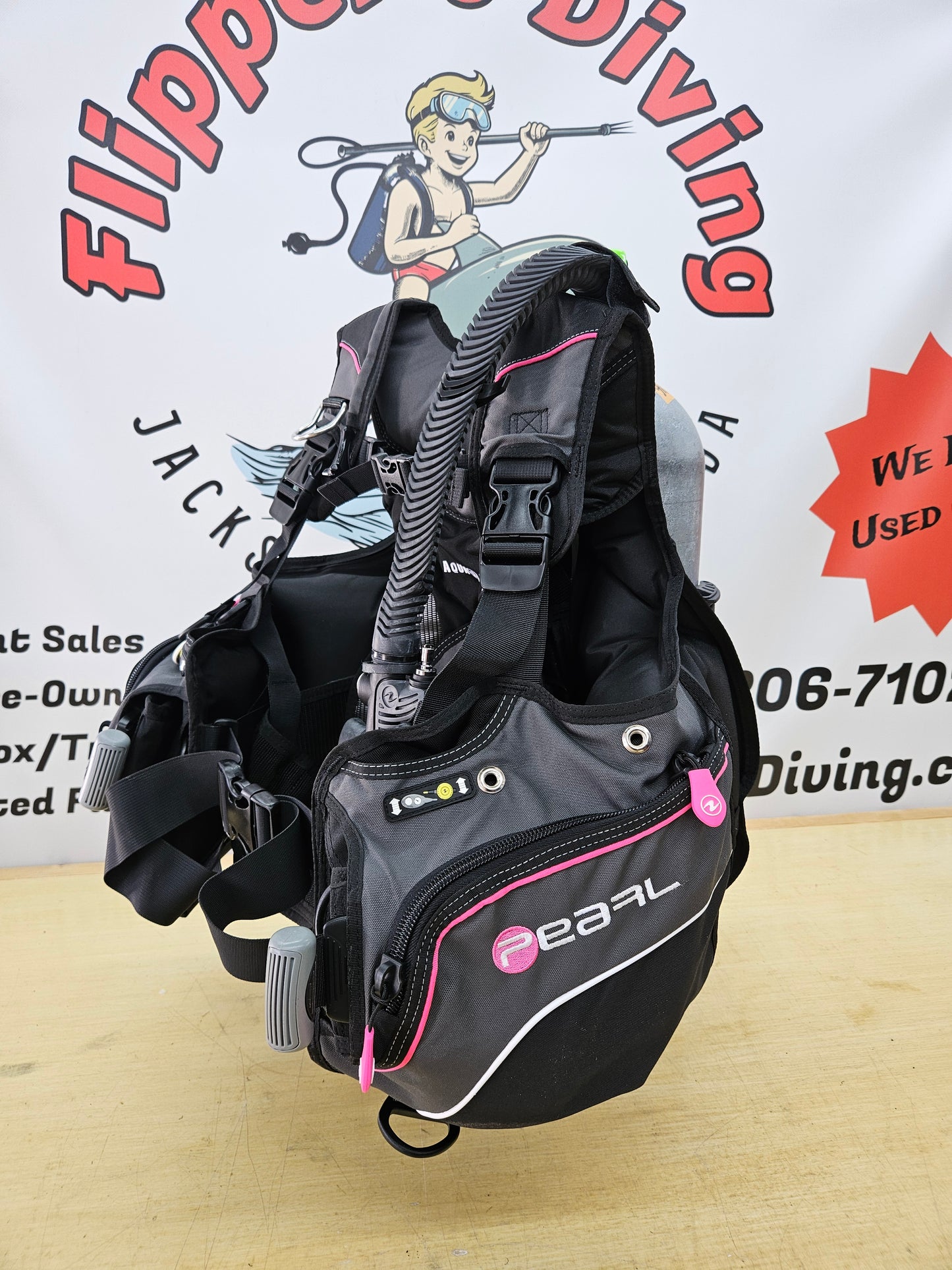 Aqualung Pearl BCD (Women's Medium)