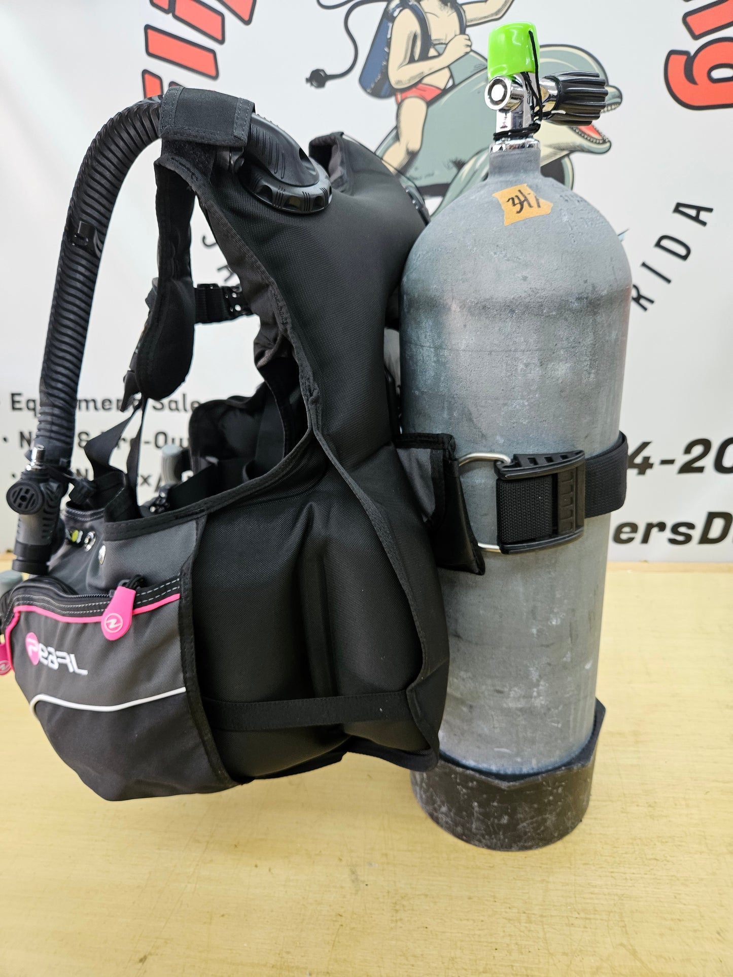Aqualung Pearl BCD (Women's Medium)
