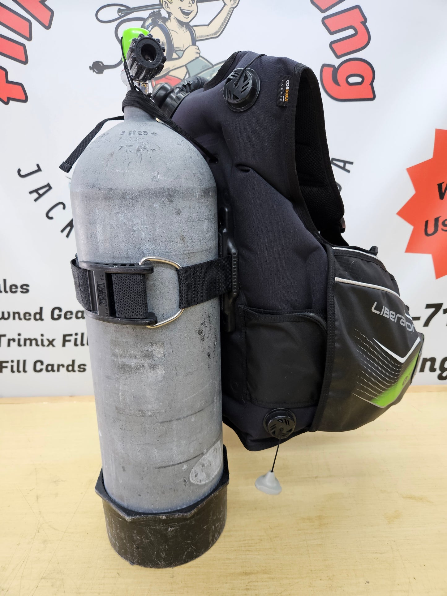 Tusa Liberator BCD (Medium/Large)