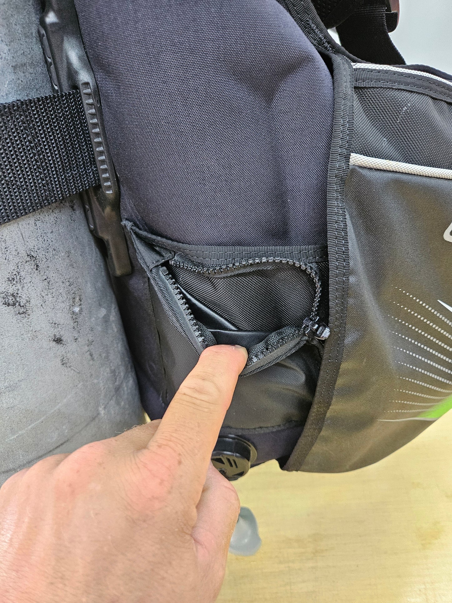Tusa Liberator BCD (Medium/Large)