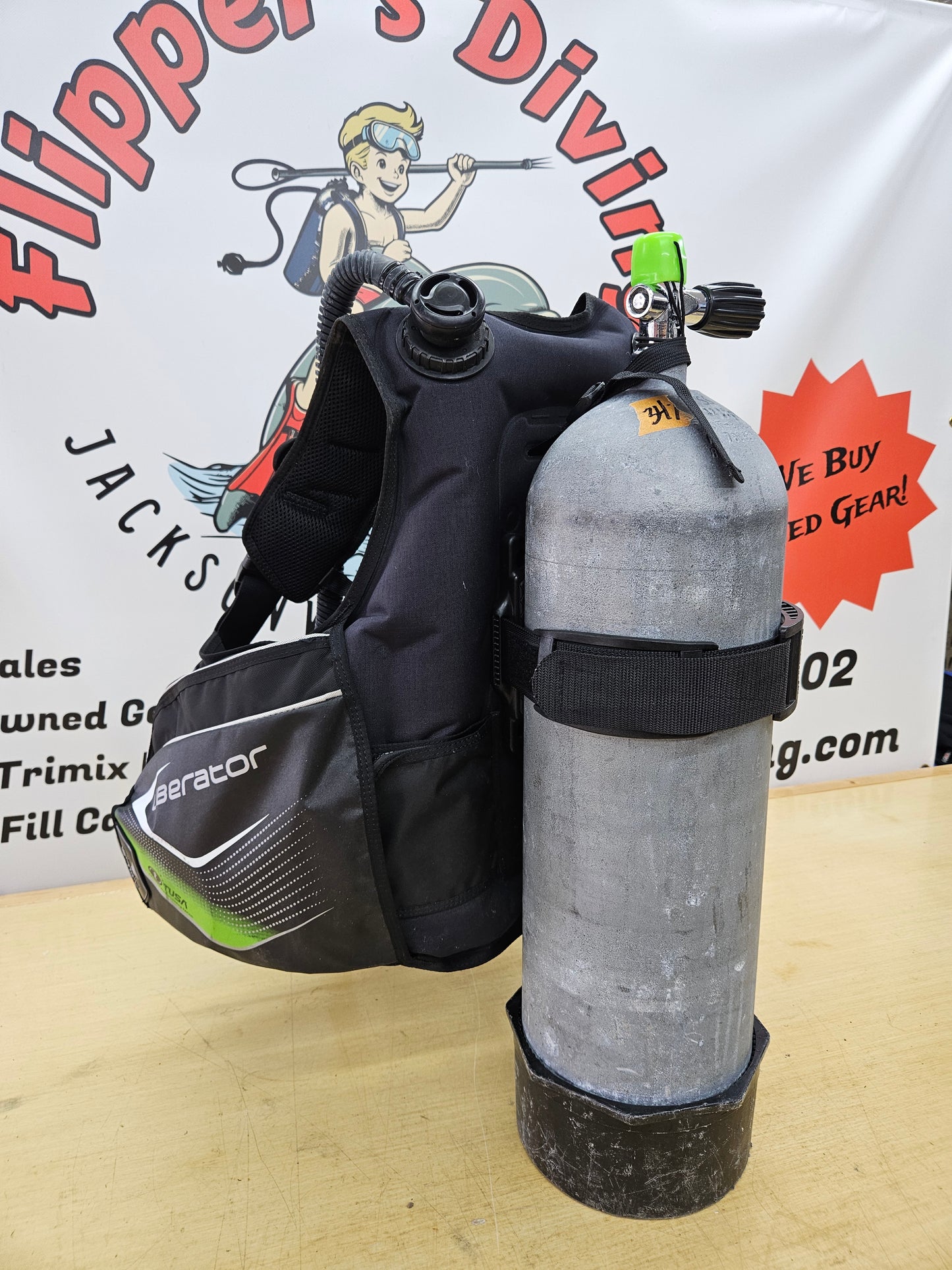 Tusa Liberator BCD (Medium/Large)