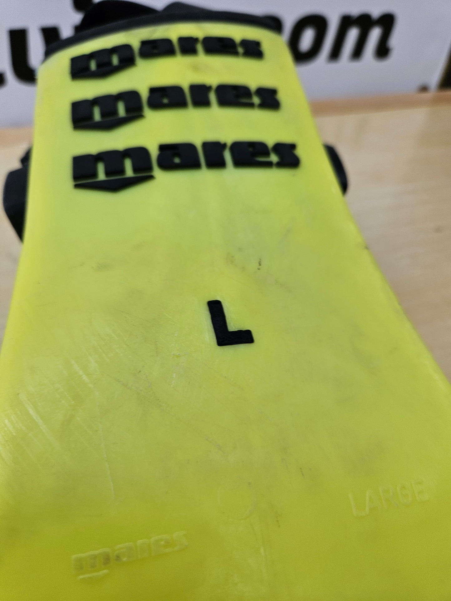 Mares Plana Avanti Dive Fins (LARGE)
