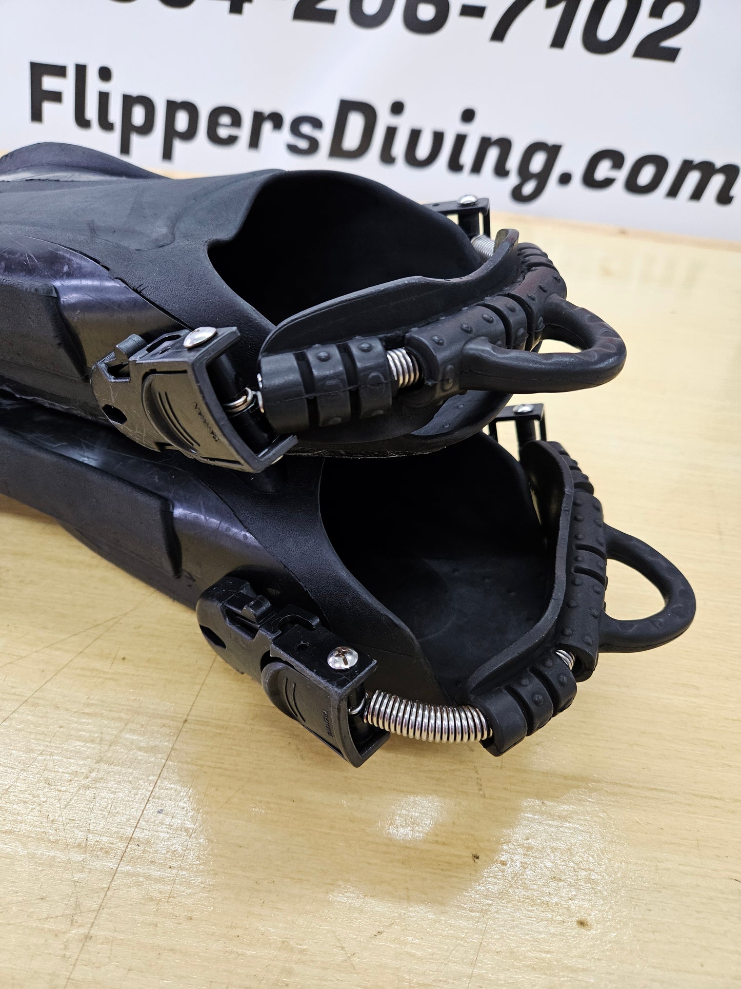 Edge "Transcend" Dive Fins (Med/Lg 8-9)