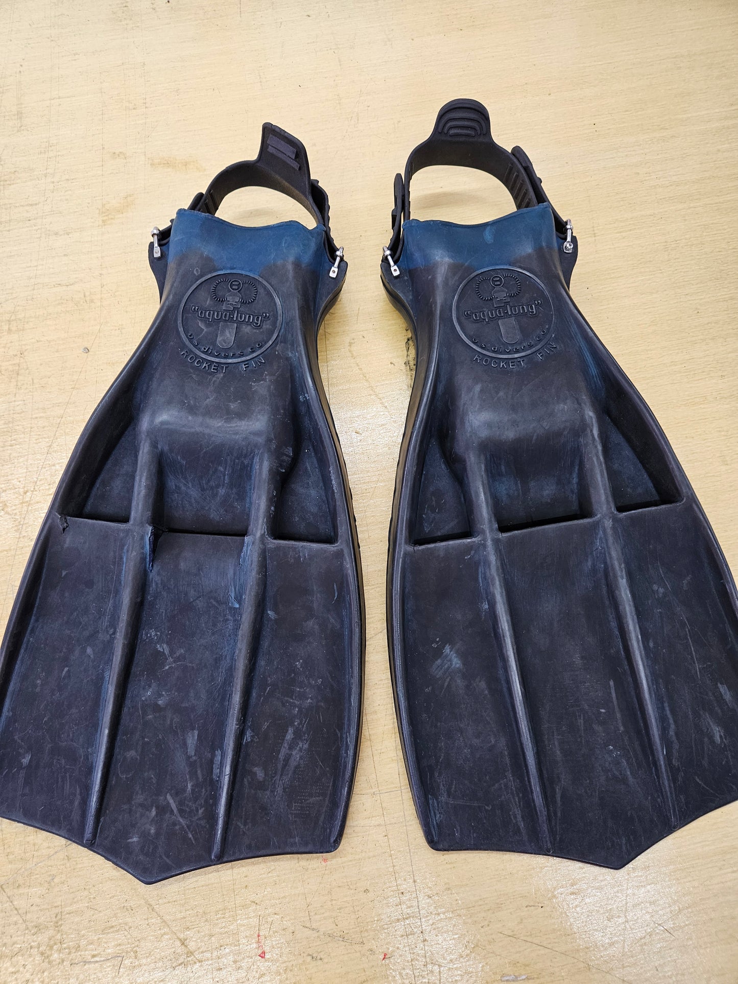 Aqualung US Divers Rocket Fins (Medium 8-10)