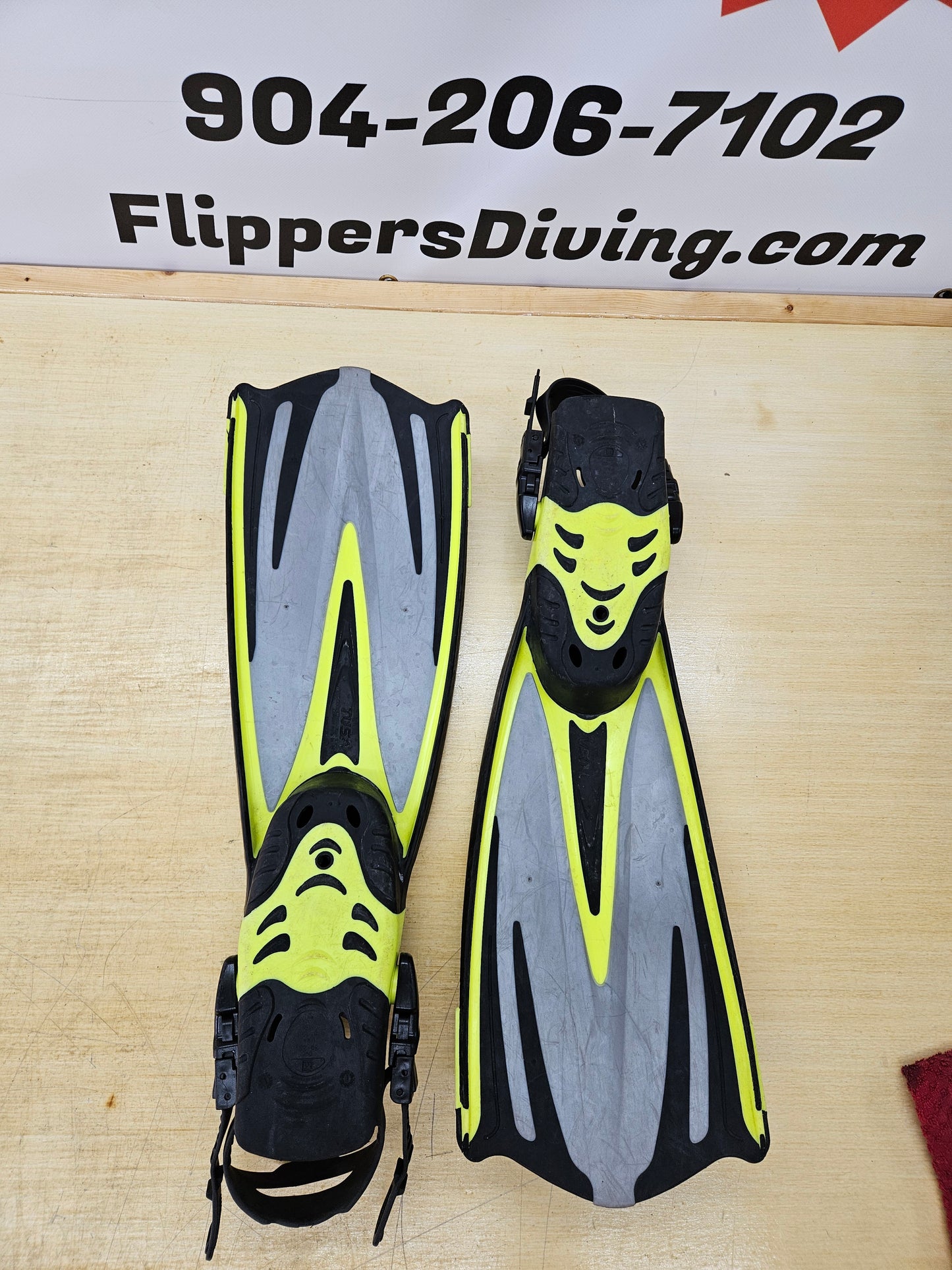 Tusa Imprex Tri--Ex Fins (Medium 8-10)