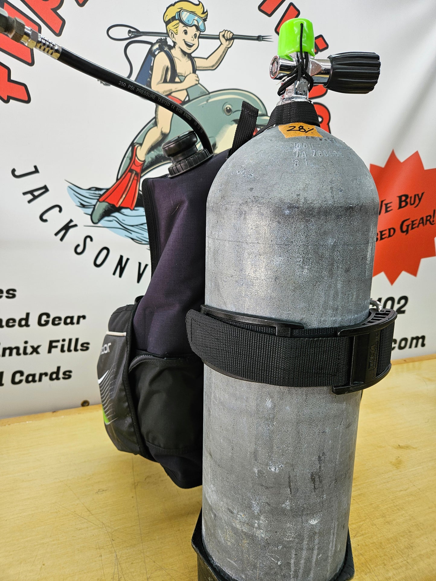 Tusa Liberator BCD (SMALL)
