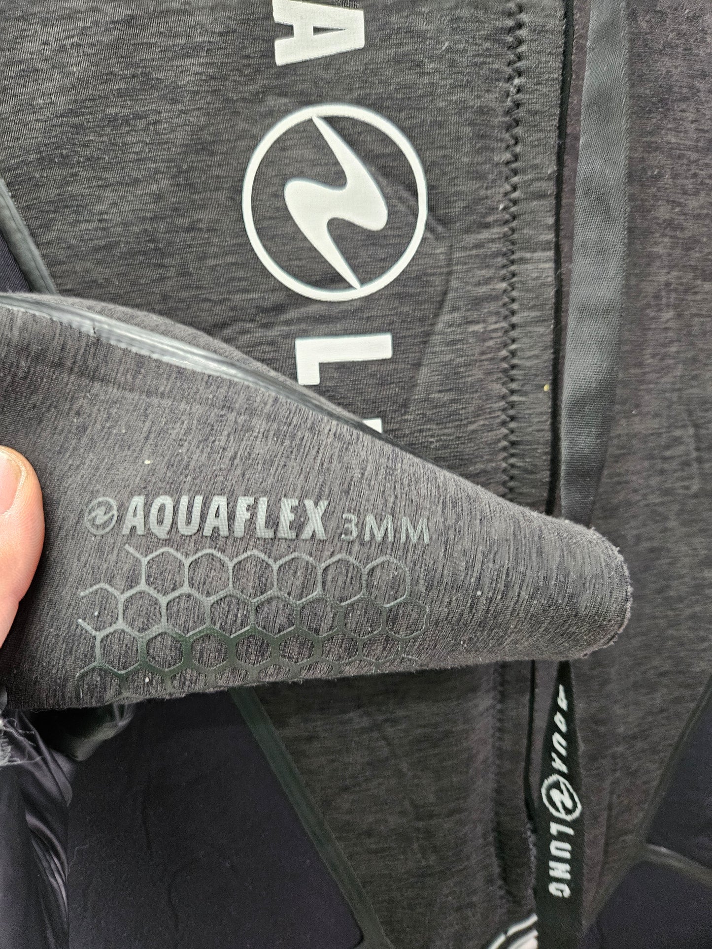 Aqualung "Aquaflex" 3mm Wetsuit (LARGE)