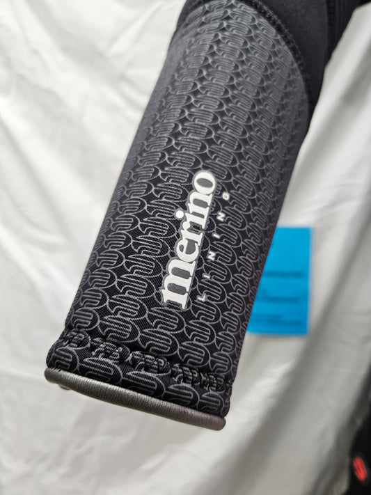 Pinnacle M8 Polar Semi Dry Wetsuit (Medium)