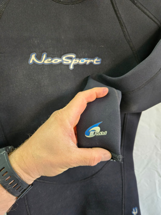 Neosport 3mm Wetsuit (size Youth 12)