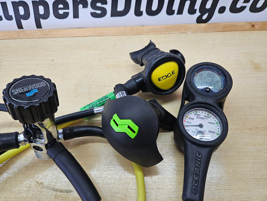 Sherwood Regulators w/Computer!