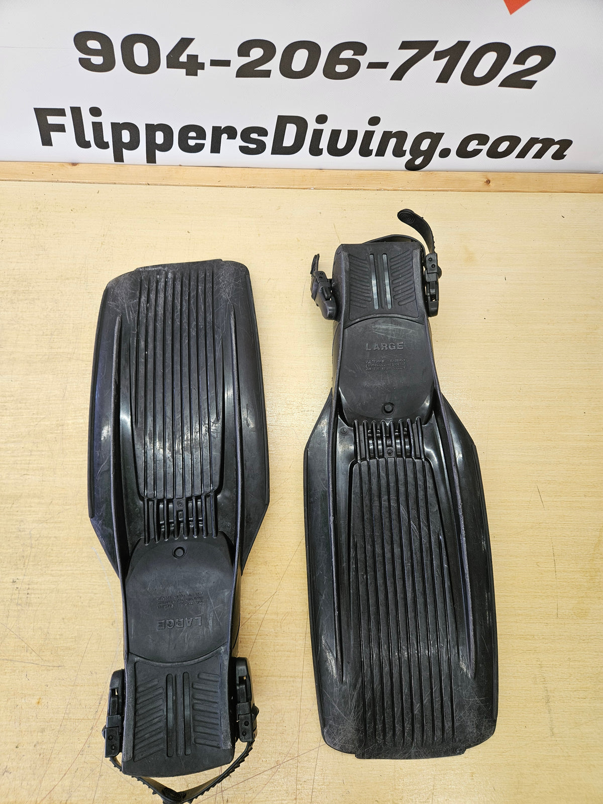US Divers "Blades" Dive Fins (LARGE)