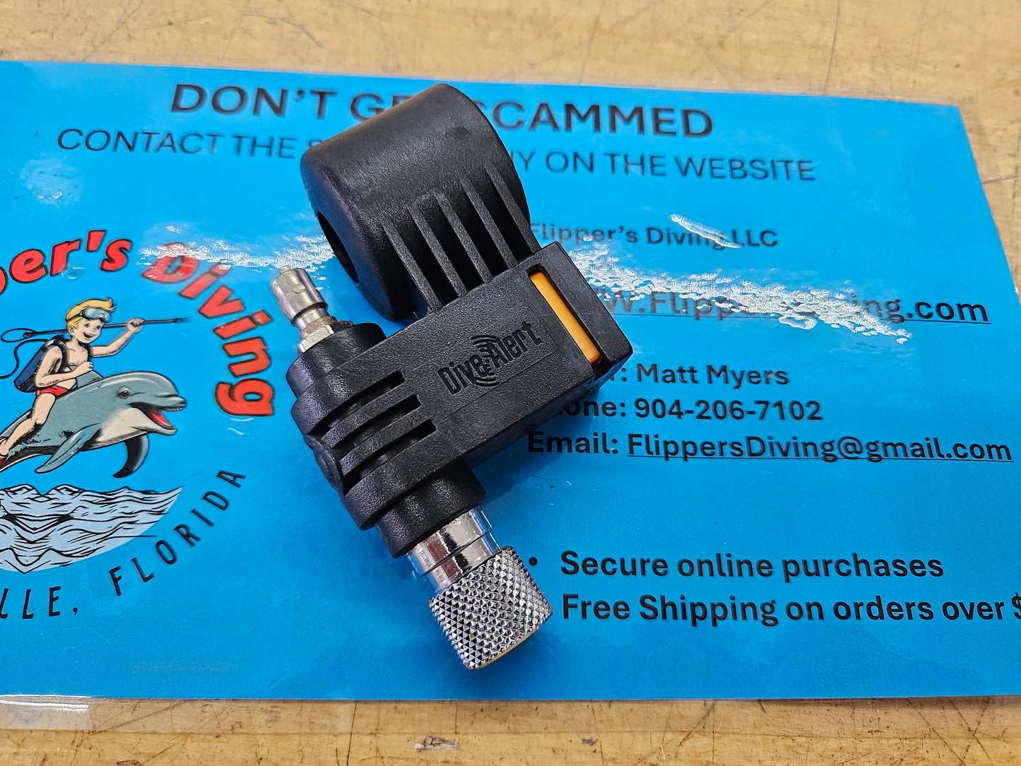 Dive Alert Signaling Device