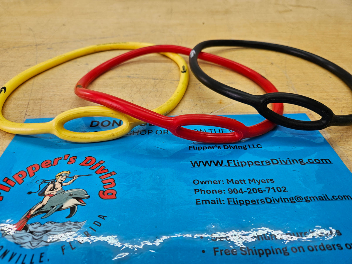 Manta Silicone Regulator Necklace