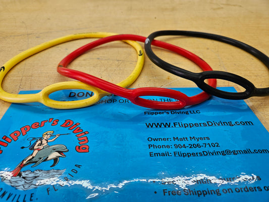 Manta Silicone Regulator Necklace