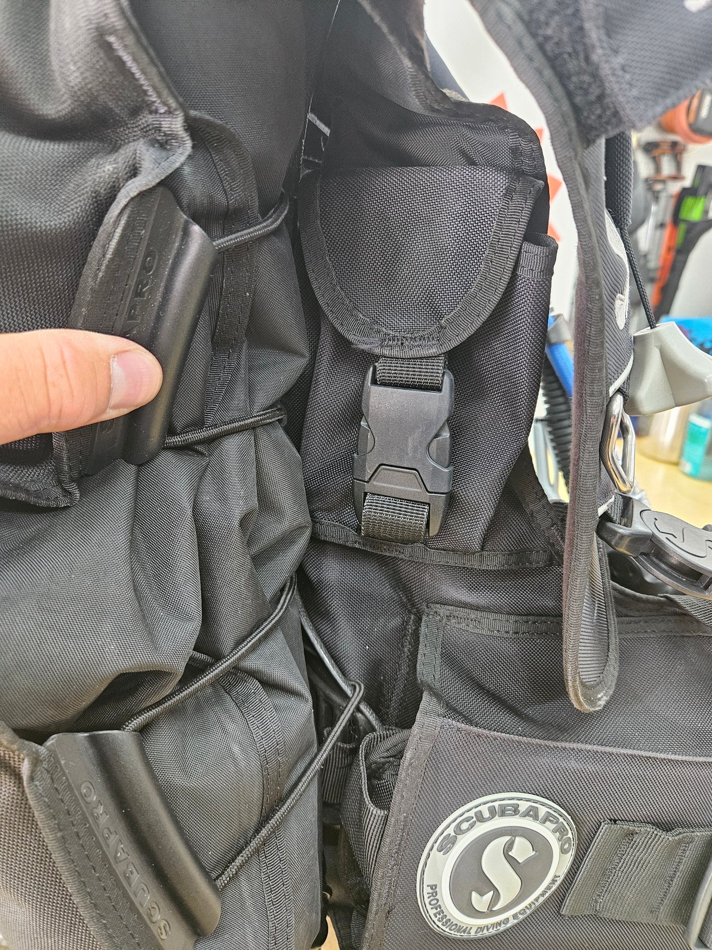 Scubapro Knighthawk BCD (SMALL)