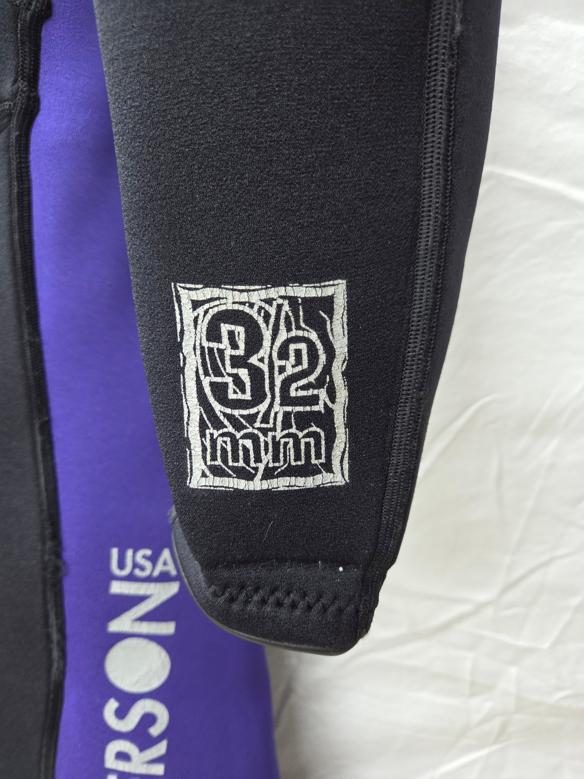 Henderson 3/2mm Wetsuit (MEDIUM)