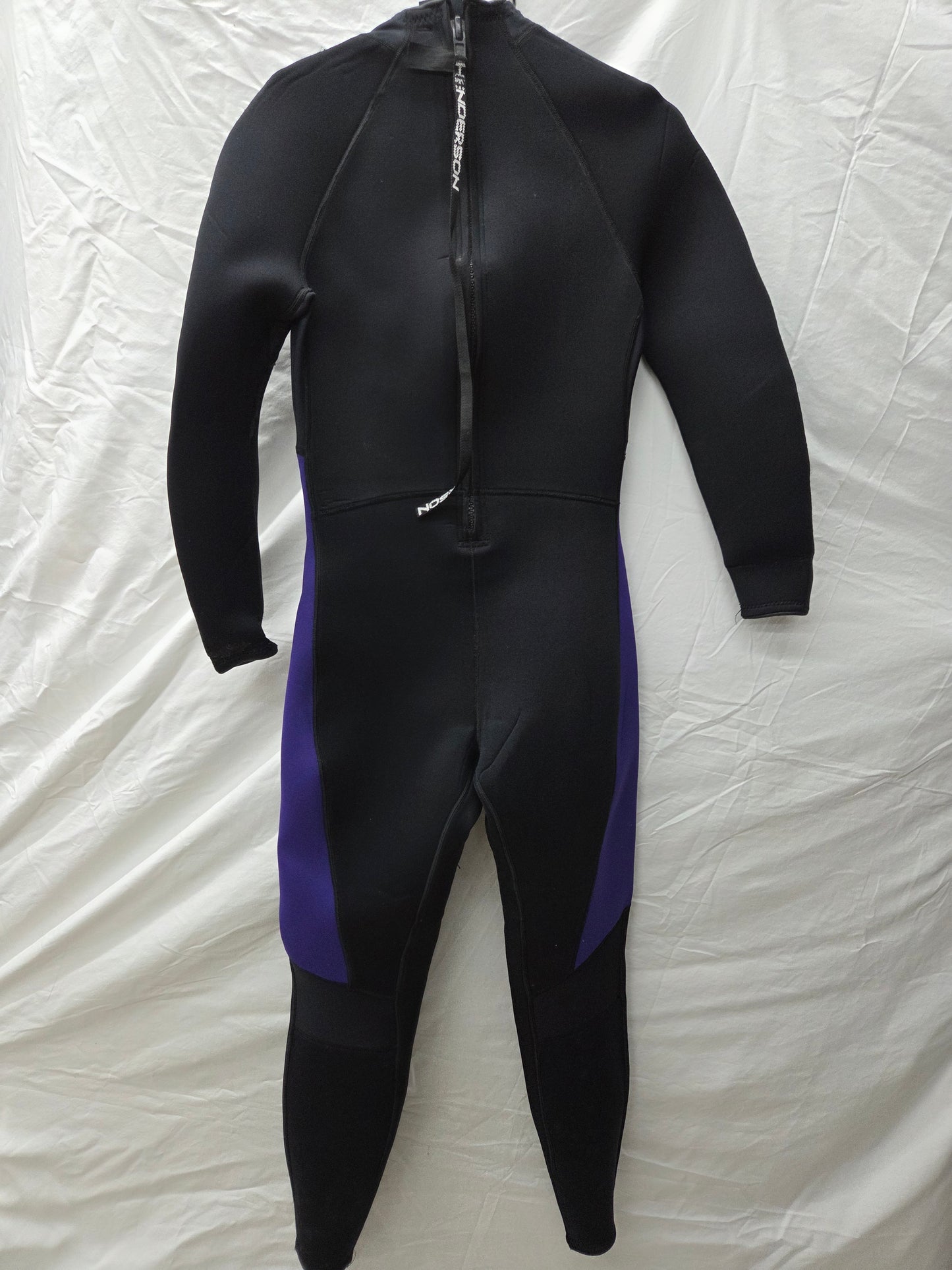 Henderson 3/2mm Wetsuit (MEDIUM)