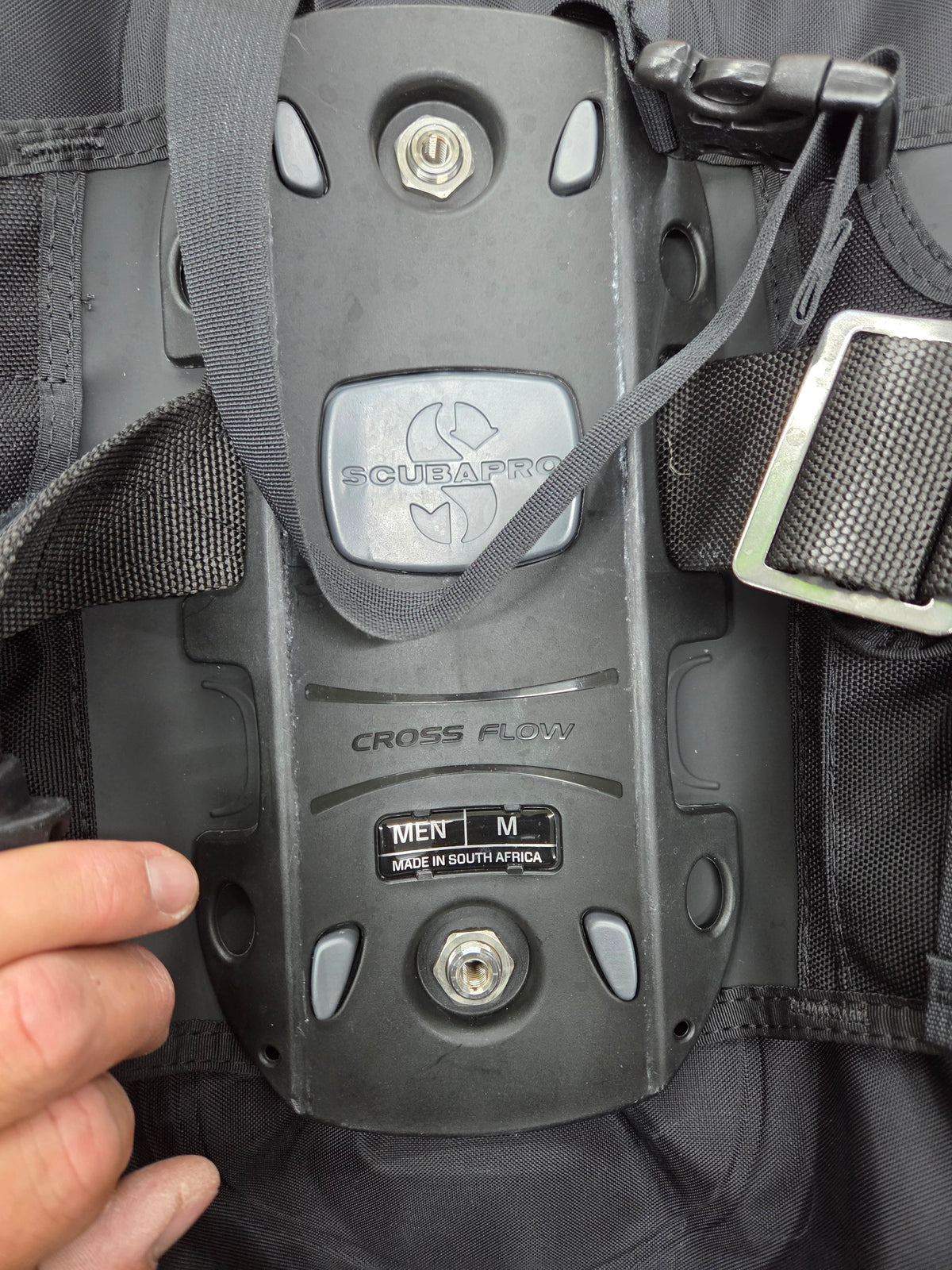 Scubapro Hydros BCD w/Extras! (MEDIUM)