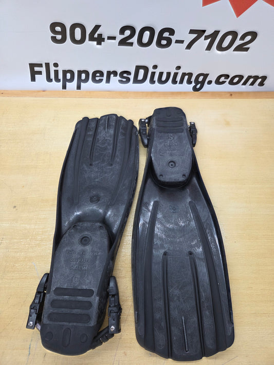 Mares Avanti Quattro + Fins (SMALL)