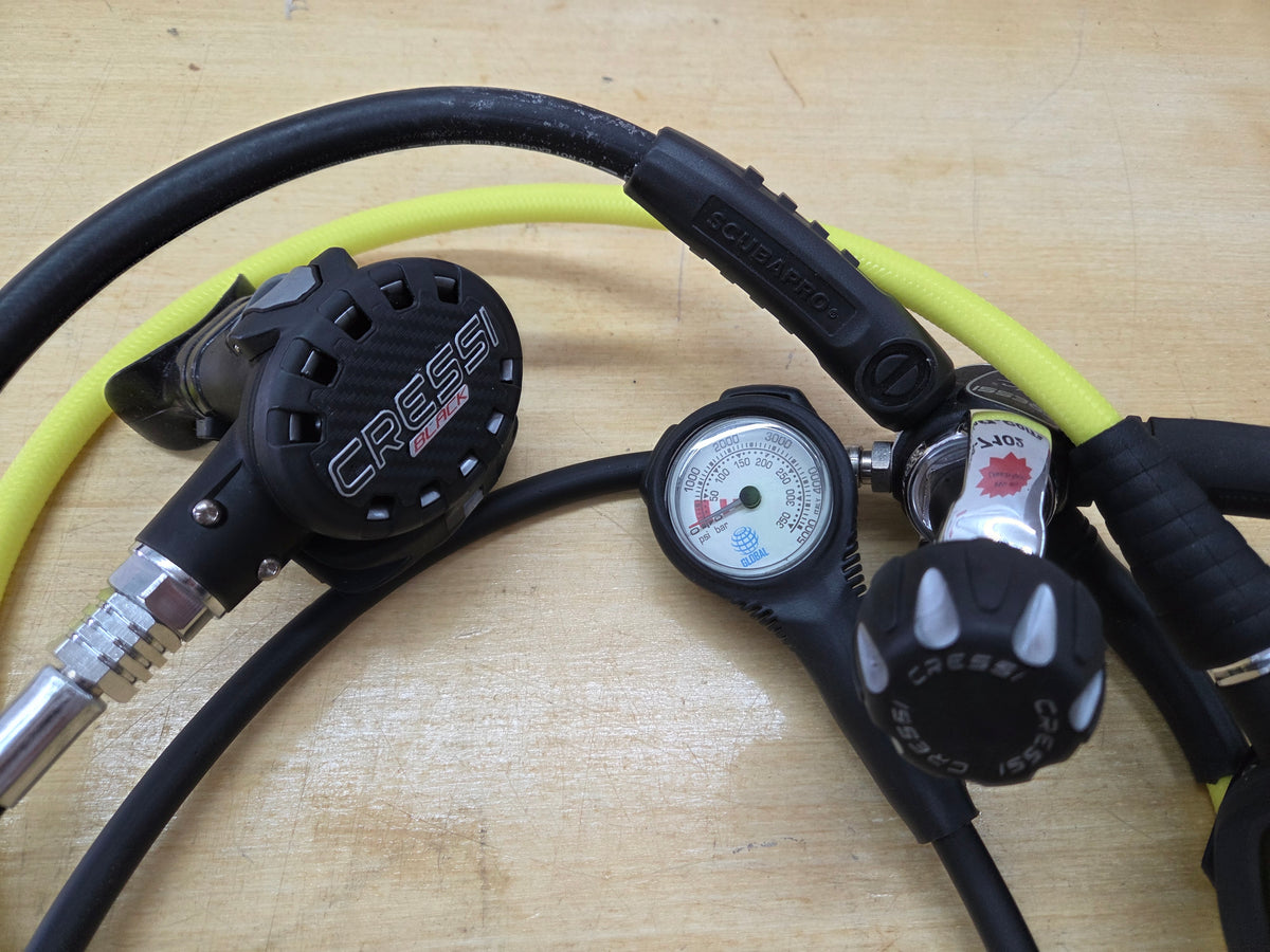 Cressi M3/Black Regulator Set