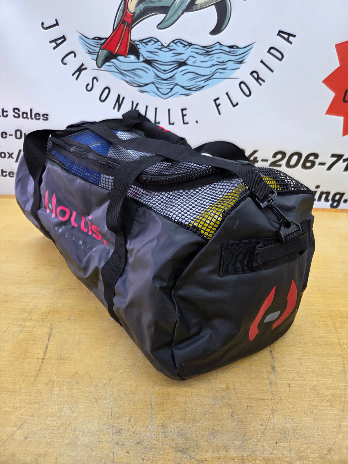 Hollis Mesh Gear Duffle Bag